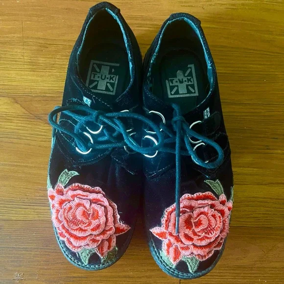 T.U.K. RARE Embroidered Velvet Creepers - Picture 3 of 6